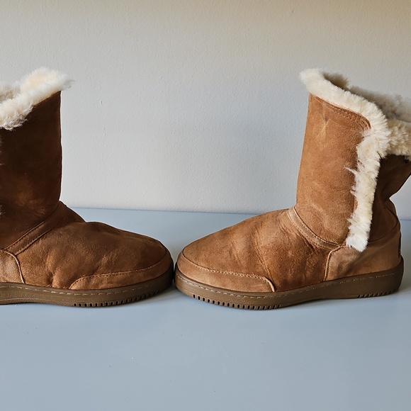 Canterbury Sheepskin Boots - Women's Size 9 - Picture 7 of 10